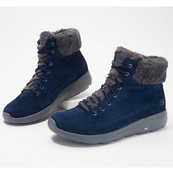 Skechers Onthego Water Repellent Suede 